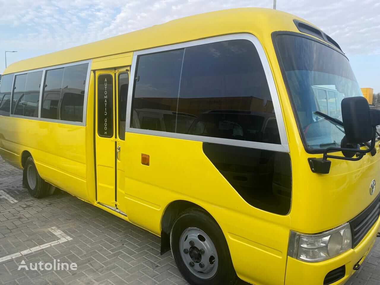 Toyota Coaster Coach bus (LHD) autobús de turismo