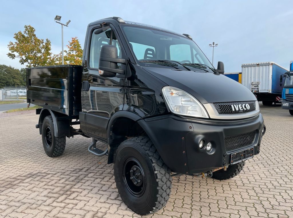 IVECO Daily 35S17 Flatbed 4x4 camión caja abierta < 3.5t